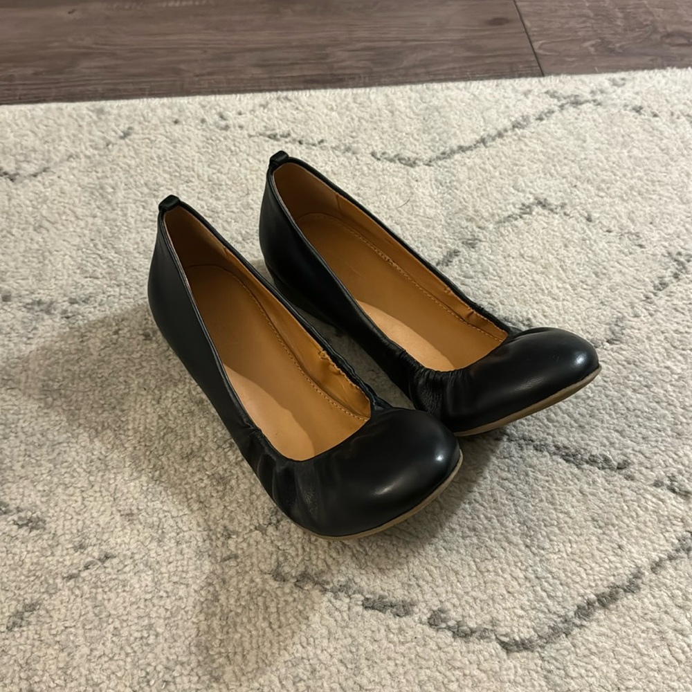 J Crew Black Leather Anya Flat Size 8 Like New